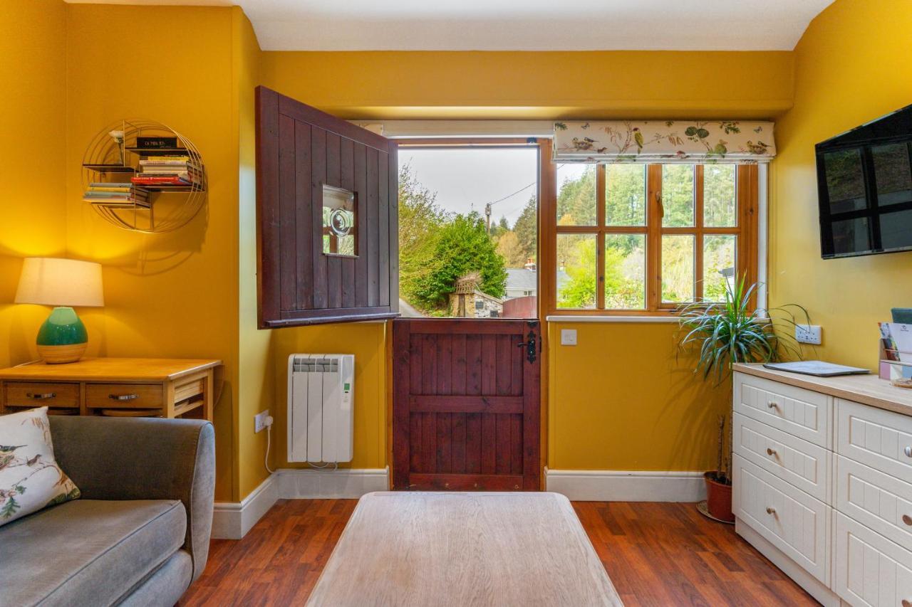 Romantic, Secluded Cottage In Cardinham Woods, Cornwall מראה חיצוני תמונה
